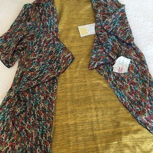 LuLaRoe XXS Mustard Carly & Small Feather Shirley